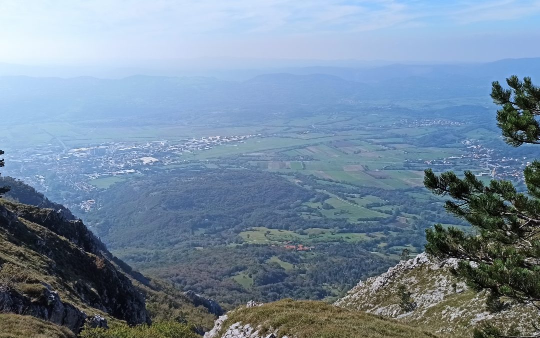 POHOD NA OTLIŠKO OKNO